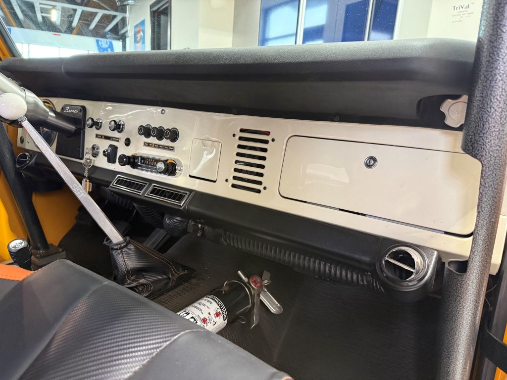 bronco83